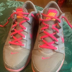 Nike Ladies Trainers